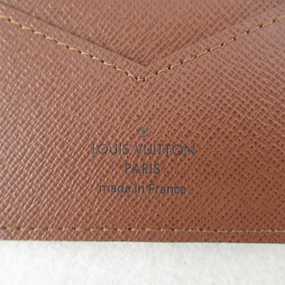 LOUIS VUITTON Passport Cover Travel Case Card Holder Monogram Canvas Used - Picture 7 of 8